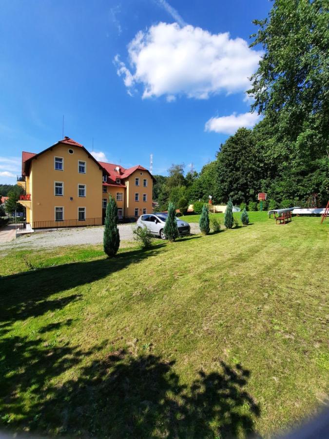 Bed and Breakfast Osrodek Wypoczynkowy Buenos Aires Кудова-Здруй Экстерьер фото